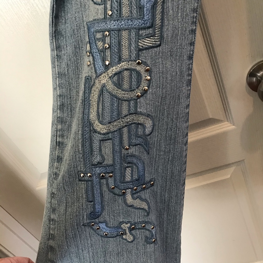 Embroidered flare jeans